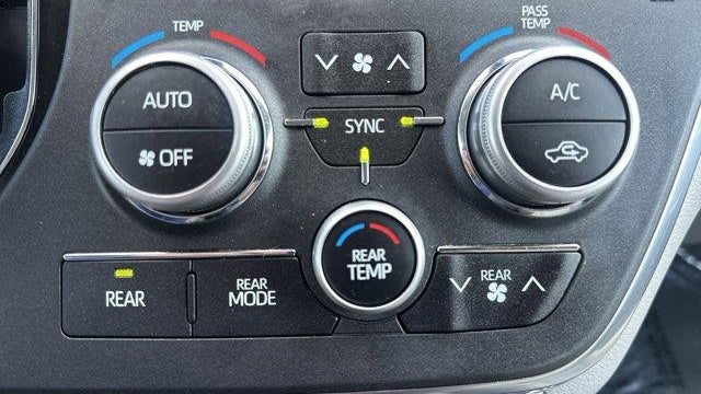 2018 Toyota Sienna XLE 8-Passenger