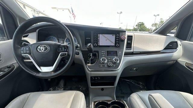 2018 Toyota Sienna XLE 8-Passenger