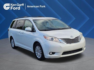 Photo of a 2017 Toyota Sienna XLE 7-Passenger Auto Access Seat 4DR Mini-Van for sale