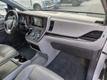 2017 Sienna Thumbnail 31