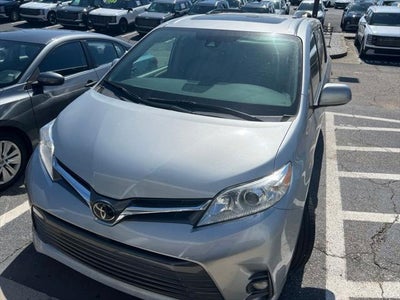 2020 Toyota Sienna XLE 7-Passenger Auto Access Seat 4DR Mini-Van