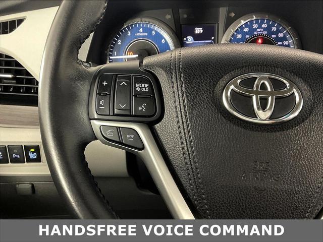 2017 Toyota Sienna - $18,280