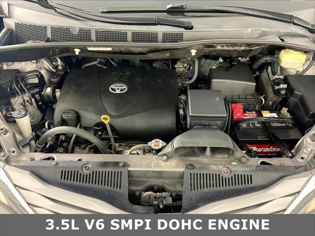 2017 Toyota Sienna - $18,280