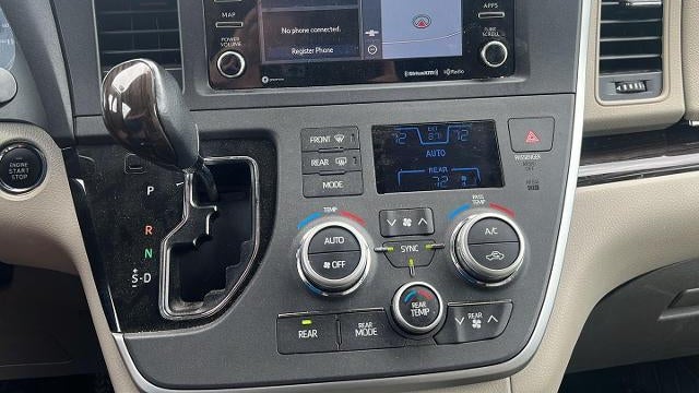 2020 Toyota Sienna XLE 7-Passenger Auto Access Seat