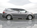2017 Sienna Thumbnail 32