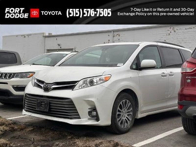 2018 Toyota Sienna XLE Premium 8-Passenger 4DR Mini-Van