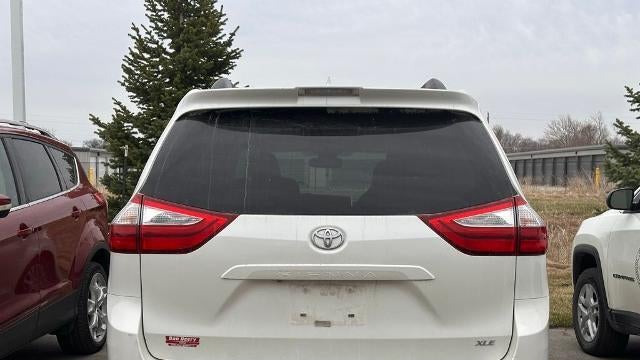 2018 Toyota Sienna Limited Premium 7-Passenger