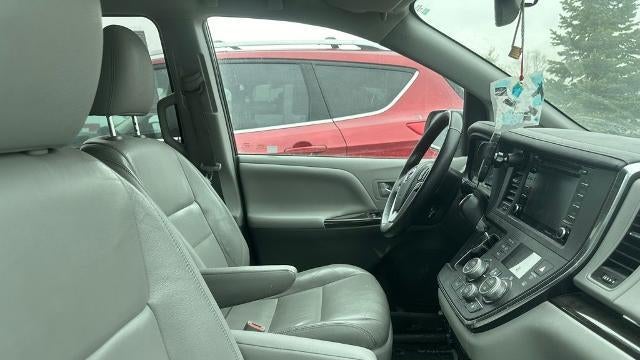 2018 Toyota Sienna Limited Premium 7-Passenger