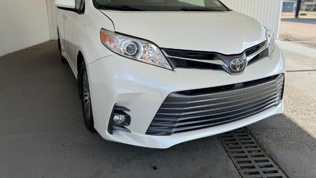 Preowned 2018 Toyota Sienna XLE 8-Passenger for Sale