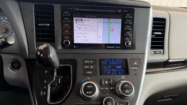 2018 Toyota Sienna XLE 8-Passenger