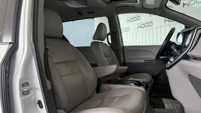 2018 Toyota Sienna XLE 8-Passenger