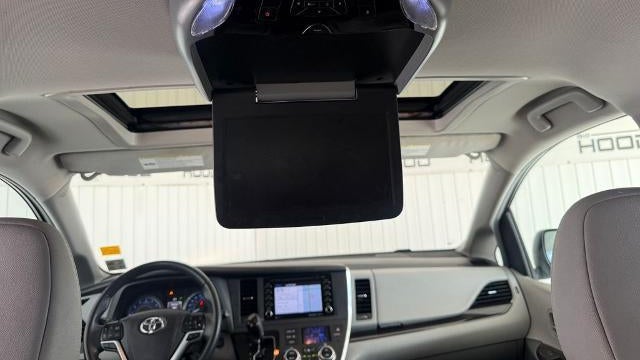2018 Toyota Sienna XLE 8-Passenger