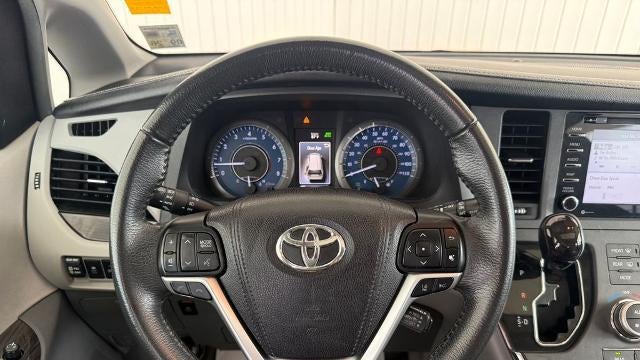 2018 Toyota Sienna XLE 8-Passenger