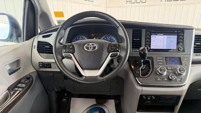 2018 Toyota Sienna XLE 8-Passenger