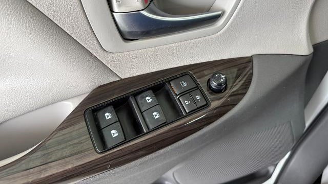 2018 Toyota Sienna XLE 8-Passenger