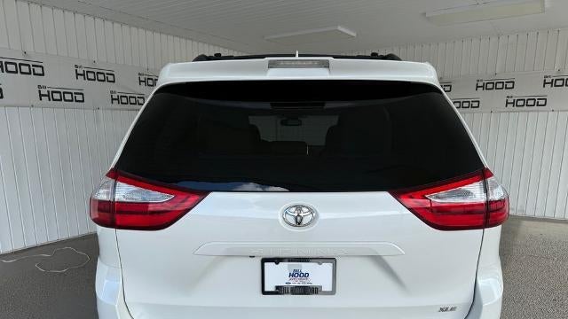 2018 Toyota Sienna XLE 8-Passenger