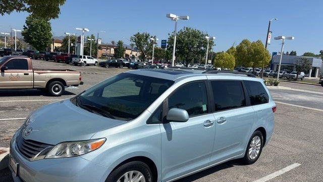 Preowned 2017 Toyota Sienna XLE Premium 8-Passenger for Sale