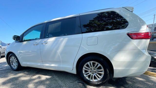 2017 Toyota Sienna Limited Premium 7-Passenger
