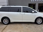 2017 Sienna Thumbnail 4