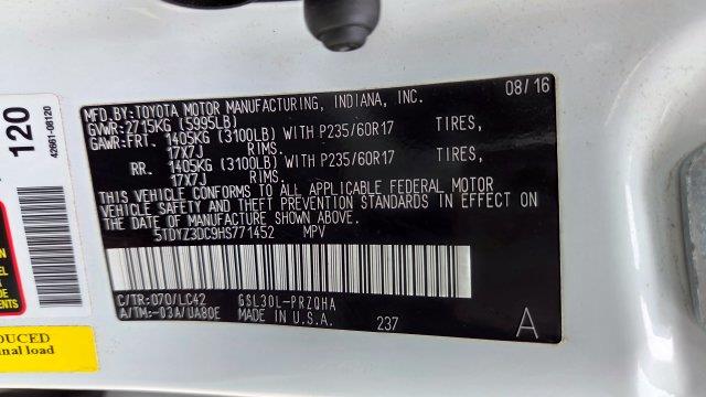 2017 Toyota Sienna - $26,501