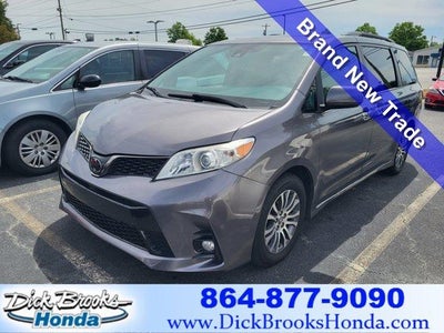 2018 Toyota Sienna XLE 7-Passenger Auto Access Seat 4DR Mini-Van