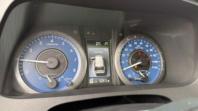 2018 Toyota Sienna XLE 7-Passenger Auto Access Seat