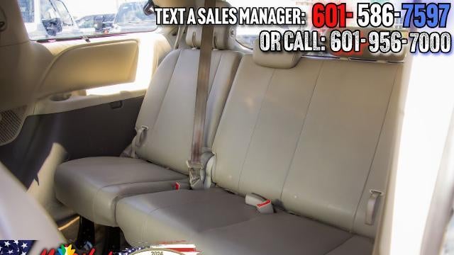 2019 Toyota Sienna XLE 7-Passenger Auto Access Seat