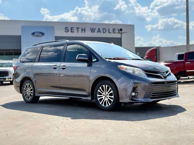 2019 Toyota Sienna - $26,473