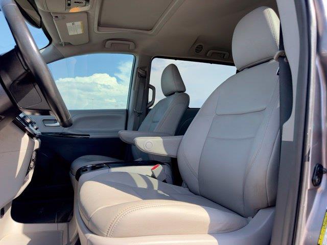 2019 Toyota Sienna - $26,473