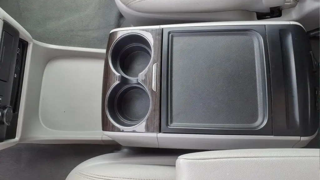 2020 Toyota Sienna XLE 7-Passenger Auto Access Seat