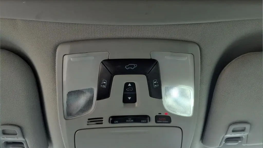 2020 Toyota Sienna XLE 7-Passenger Auto Access Seat
