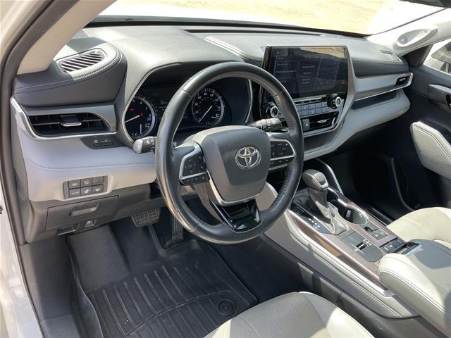 2020 Toyota Highlander - $25,995