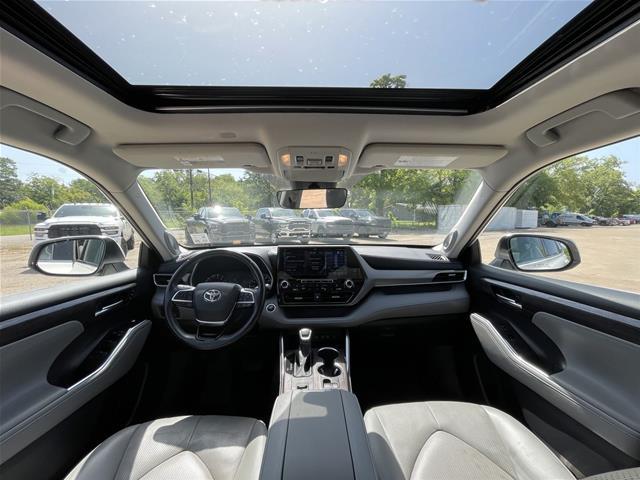 2020 Toyota Highlander - $25,995