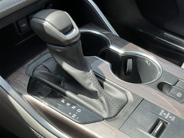 2020 Toyota Highlander - $25,995