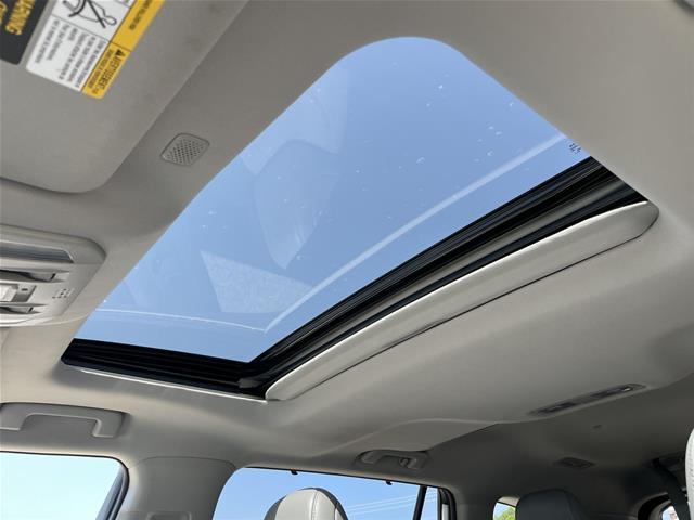 2020 Toyota Highlander - $25,995