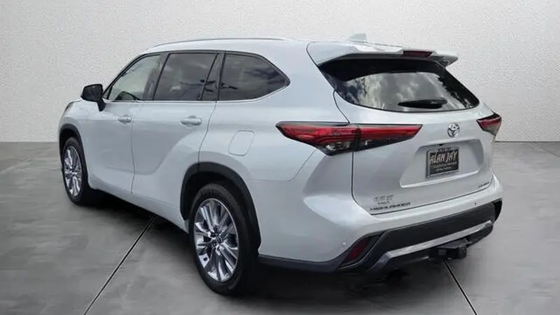 2022 Toyota Highlander Limited