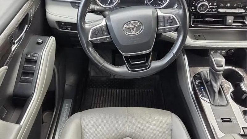 2022 Toyota Highlander Limited