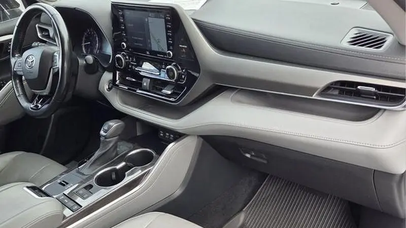 2022 Toyota Highlander Limited