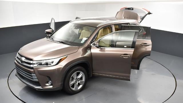 2017 Toyota Highlander Limited