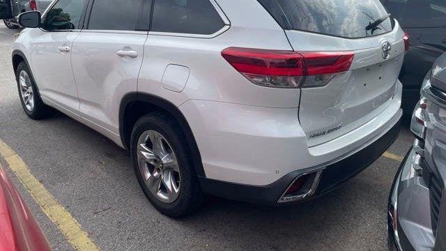 2017 Toyota Highlander Limited