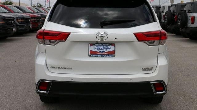 2017 Toyota Highlander Limited
