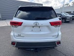 2017 Highlander Thumbnail 4