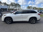 2017 Highlander Thumbnail 6