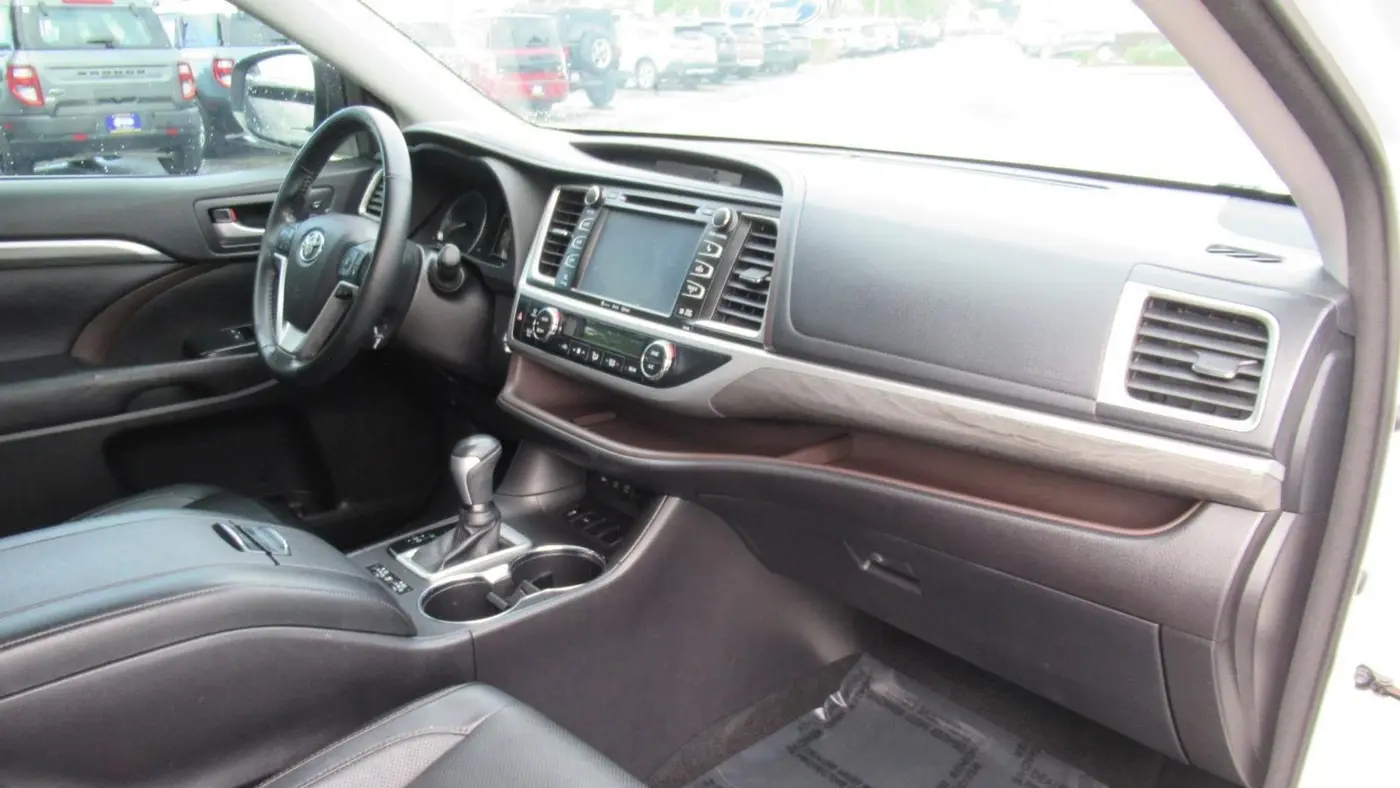 2017 Toyota Highlander Limited