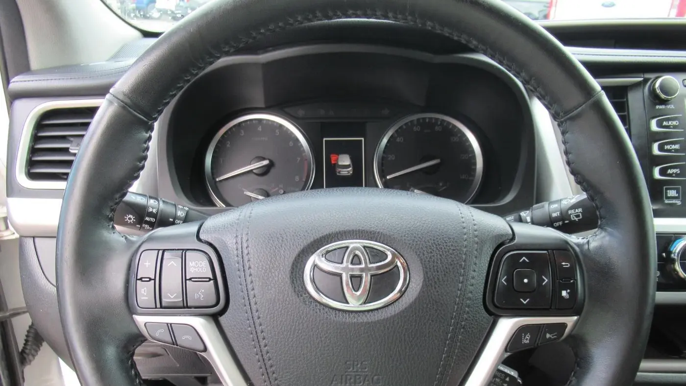 2017 Toyota Highlander Limited