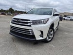 2019 Highlander Thumbnail 1