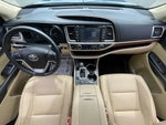 2017 Highlander Thumbnail 19