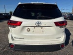 2017 Highlander Thumbnail 4