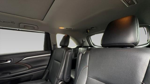 2019 Toyota Highlander Limited Platinum