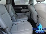 2019 Highlander Thumbnail 14